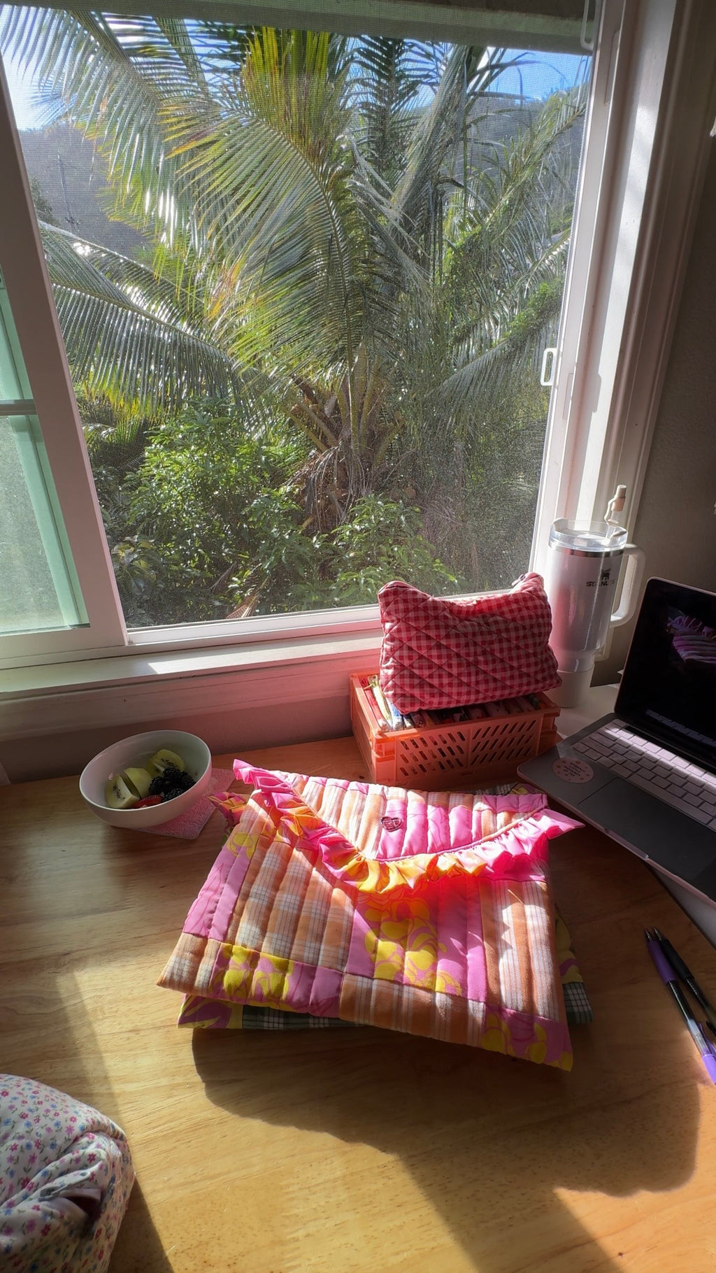 PLUMERIA RUFFLE LAPTOP SLEEVE