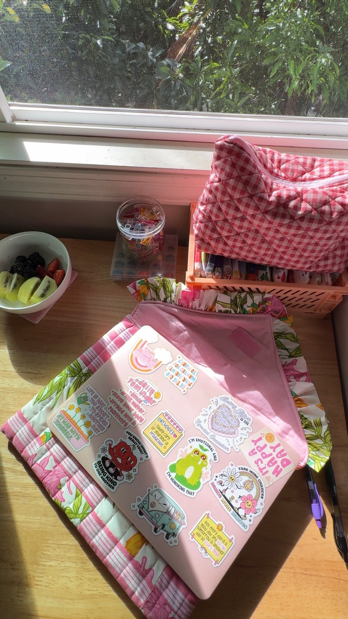 PINK PUAKENIKENI RUFFLE LAPTOP SLEEVE