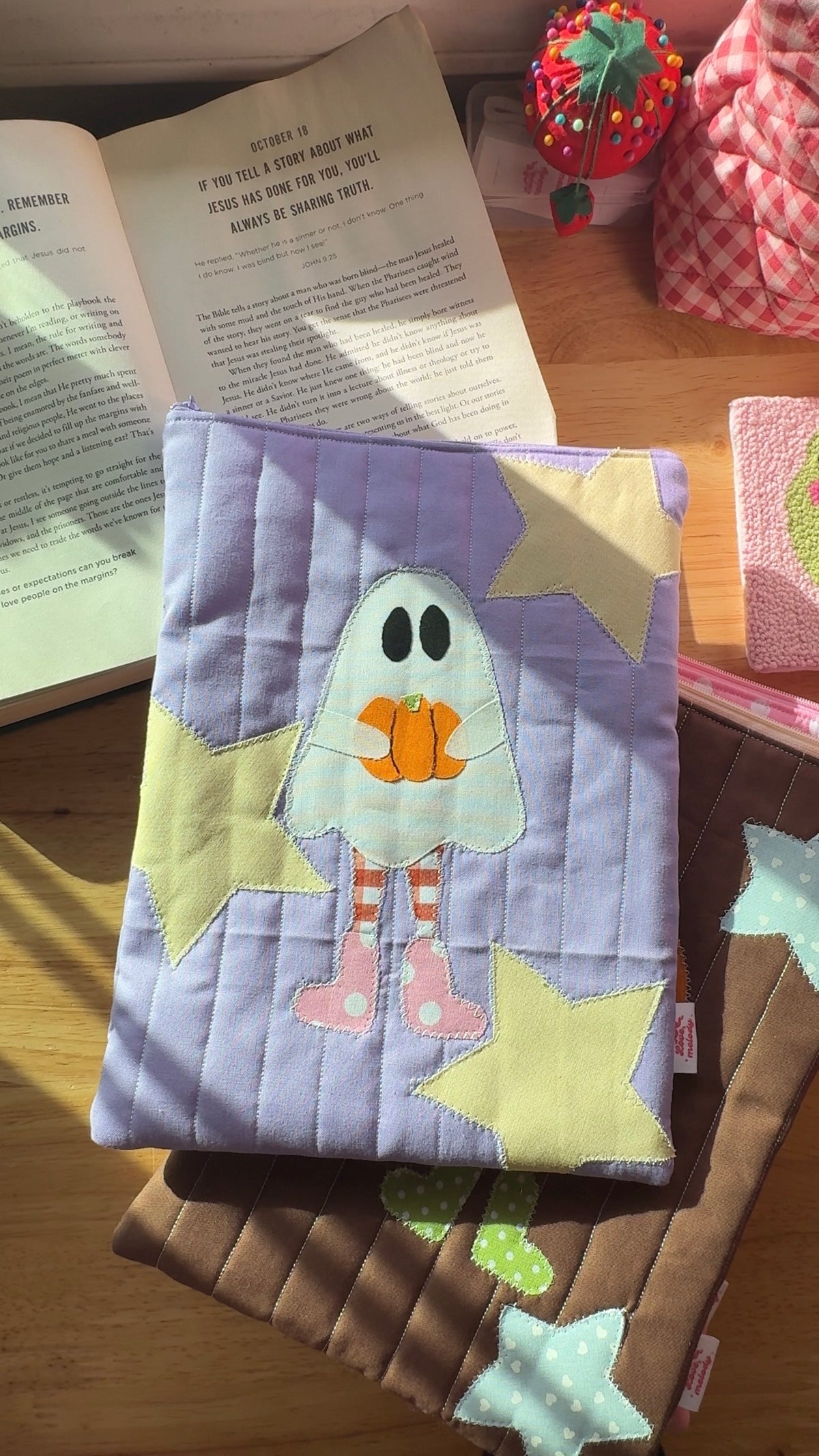 BOO-TIFUL BOOK SLEEVE